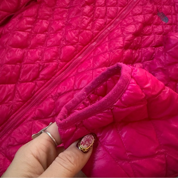 North Face Pink Thermoball Hoodie Jacket  M - Picture 4 of 5